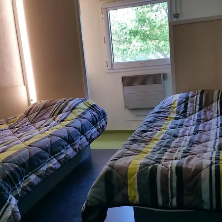 Hotel Hotelf1 Lyon Isle D'abeau Ouest St Exupery 3*